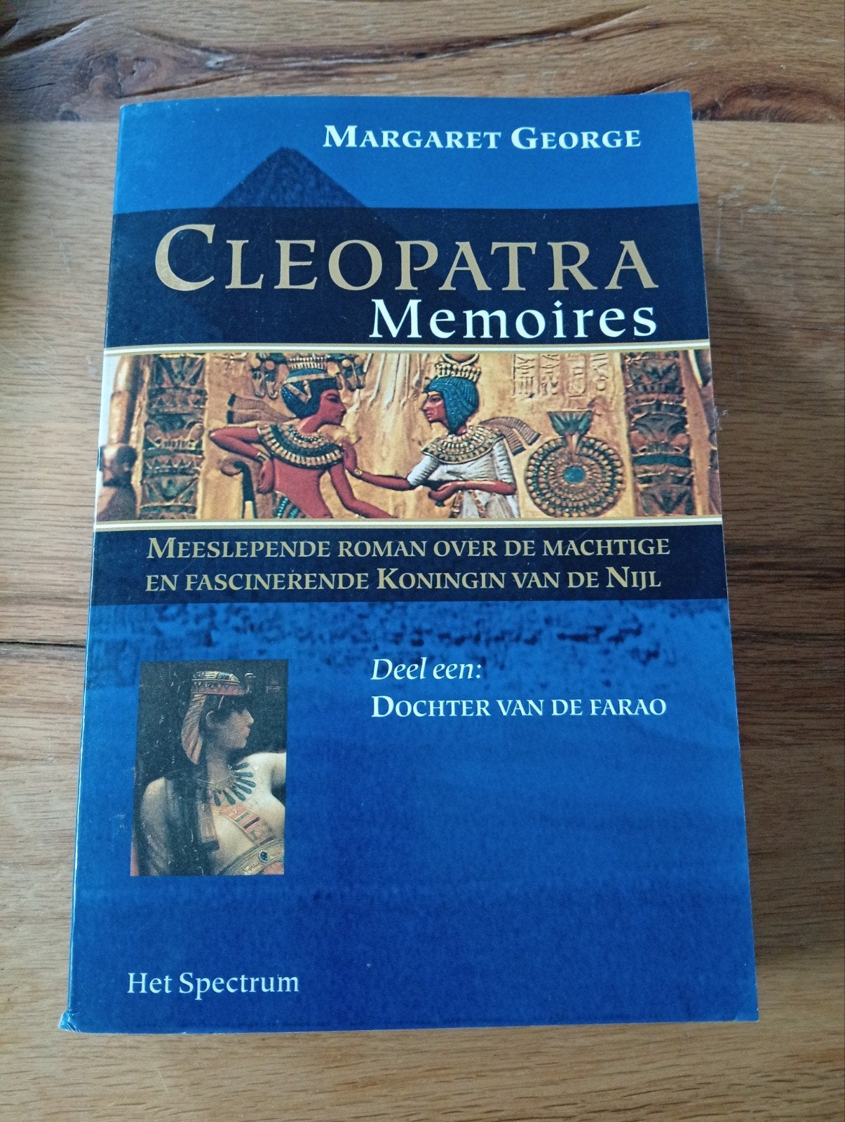 Cleopatra Memoires - Margaret George (Boek), Boeken, Gelezen, Ophalen of Verzenden, Nederland, Margaret George