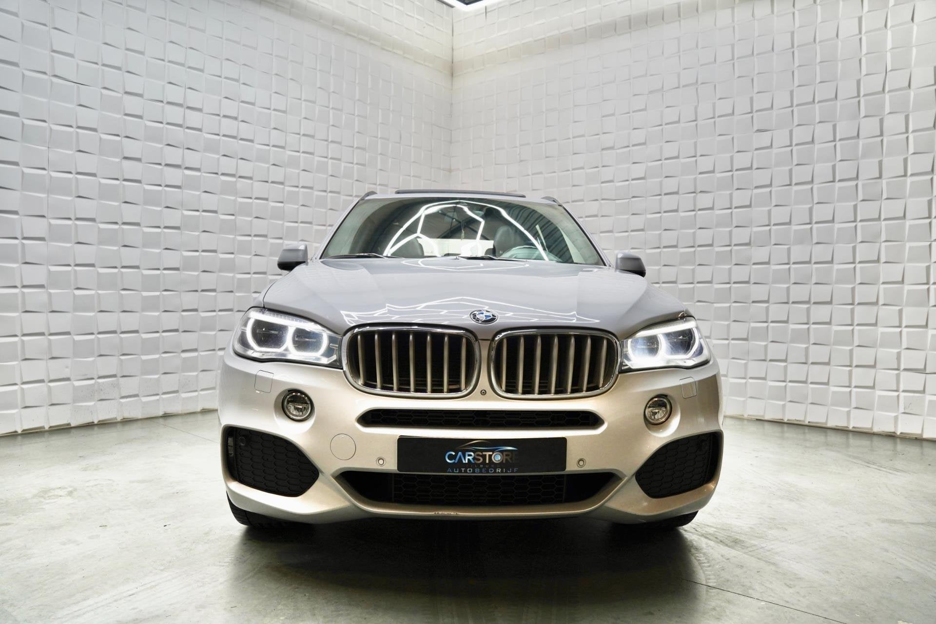 BMW X5 XDrive40e High Executive M PAKKET PANO LEER HUD, Auto's, BMW, Dealer onderhouden, Gebruikt, 4 cilinders, Bedrijf
