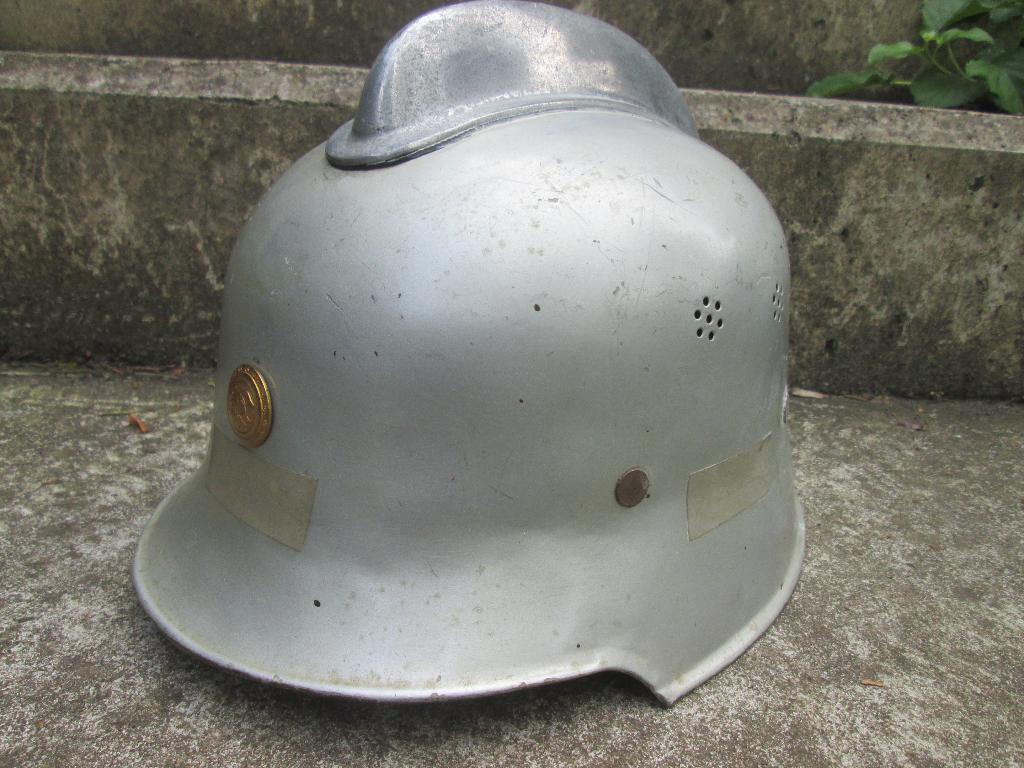 Zweedse brandweerhelm met winter binnenvoering TOP stuk., Ophalen of Verzenden, Landmacht, Nederland