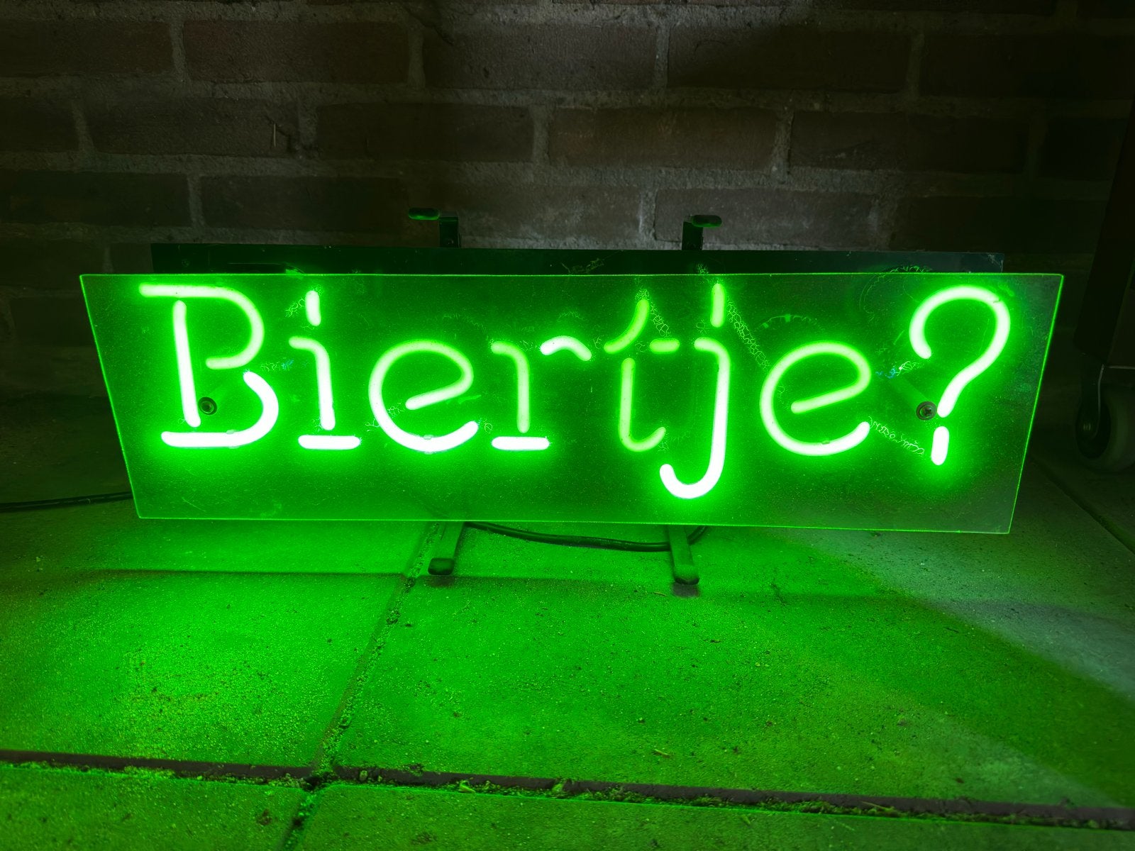 Heineken 'Biertje?' Neon Reclamebord, Ophalen, Gebruikt, Reclamebord