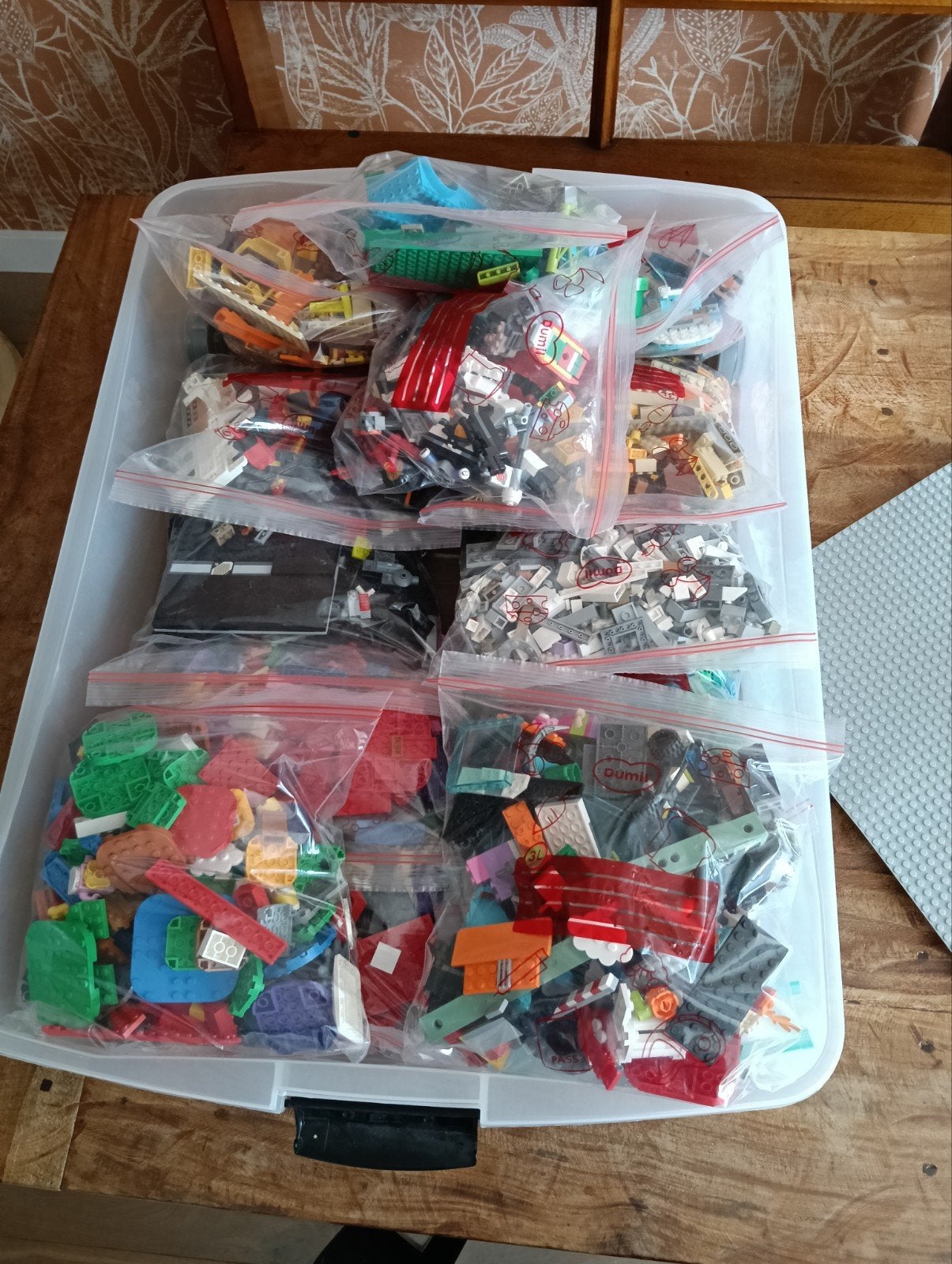 Ruim 8 kilo Lego!     8350 gram, Ophalen of Verzenden, Zo goed als nieuw, Losse stenen, Lego