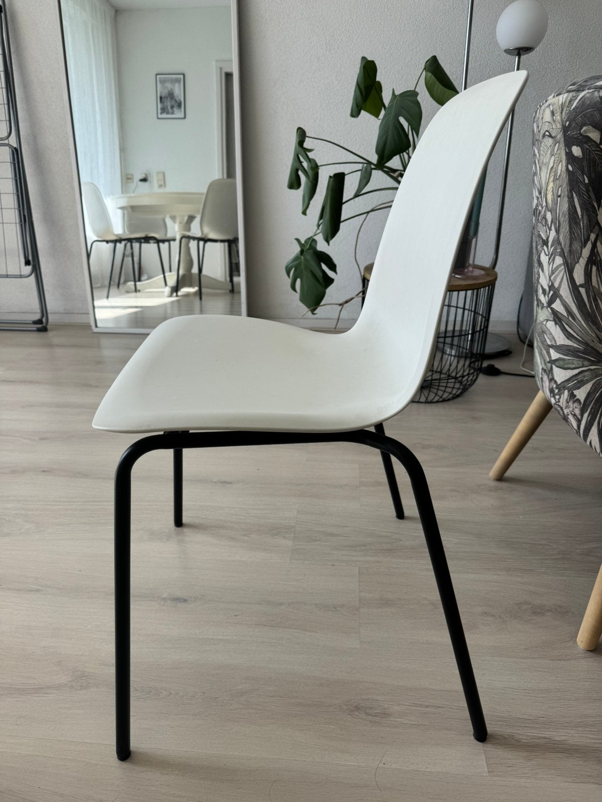 6 Ikea Skalsta stoelen, Huis en Inrichting, Stoelen, Ophalen, Zo goed als nieuw, Wit, Vijf, Zes of meer stoelen