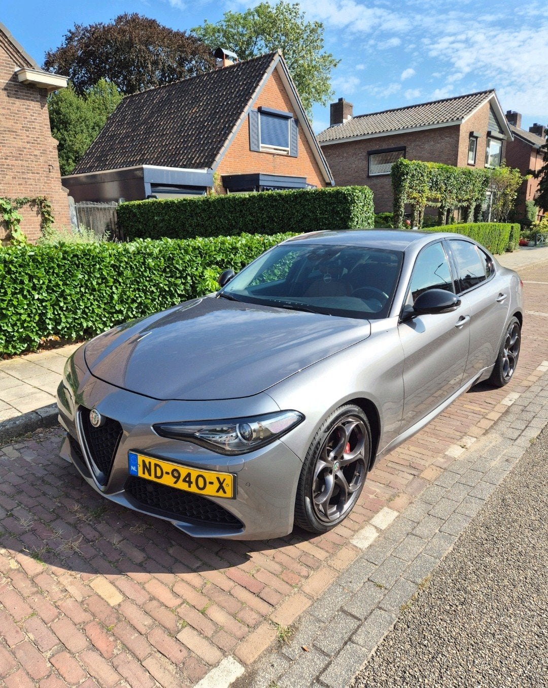 Alfa Romeo Giulia 2.2 JTD 180pk ECO Aut 2017 Grijs, Auto's, Automaat, 745 kg, Achterwielaandrijving, 4 cilinders