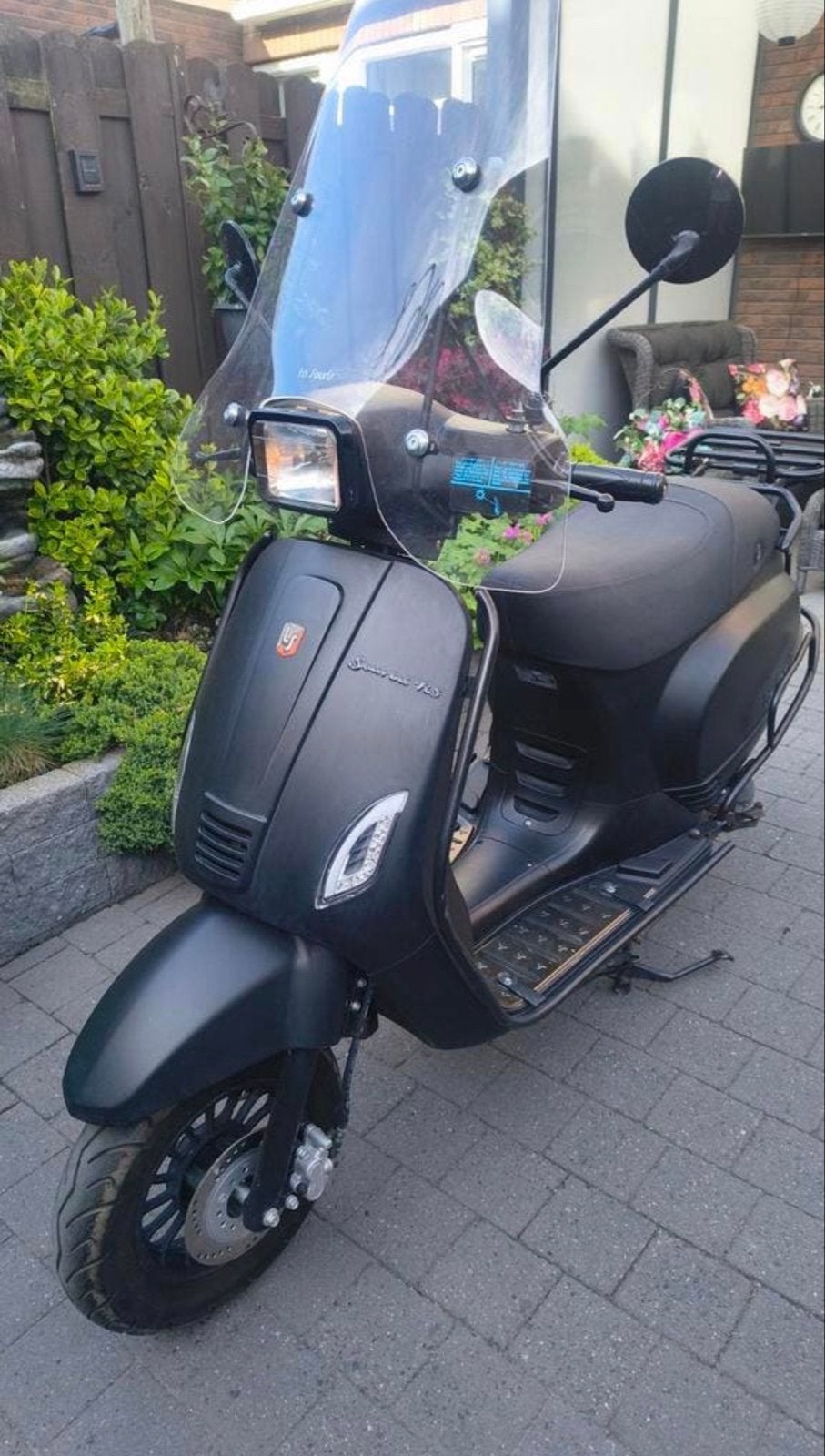 La Souris Sourini RS Mat Zwart met slechts 3.200 km, Fietsen en Brommers, Snorfietsen en Snorscooters, Ophalen, Zo goed als nieuw