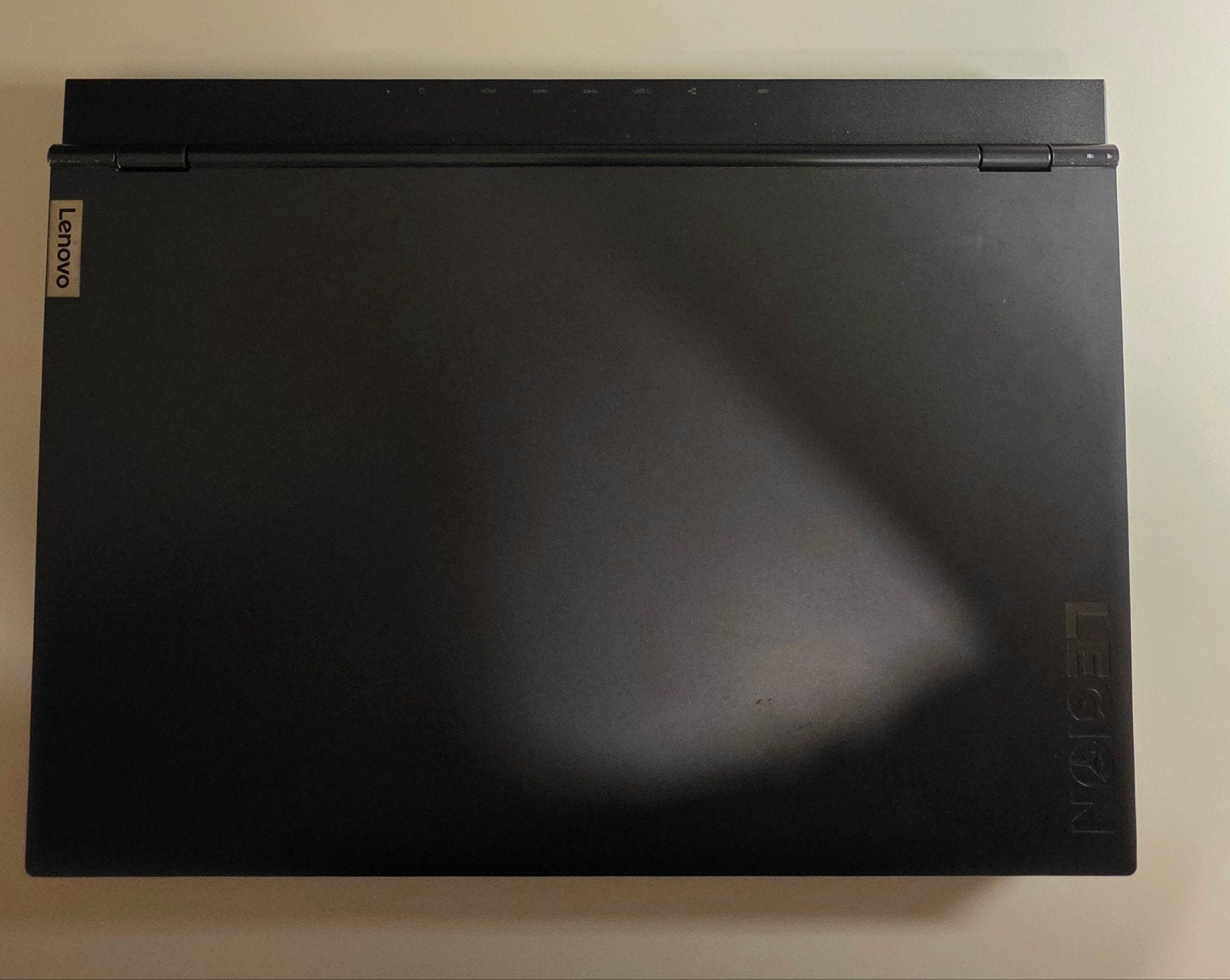 Foto 4 van Lenovo Legion 5 17IMH05 Gaming Laptop - i7-10750H, 16GB RAM