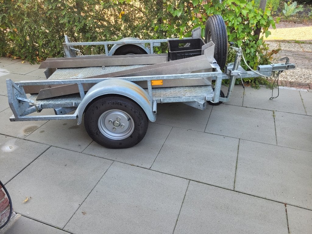 Aanhanger voor vervoer 2 bromfietsen/scooters/lichte motoren, Ophalen, Gebruikt