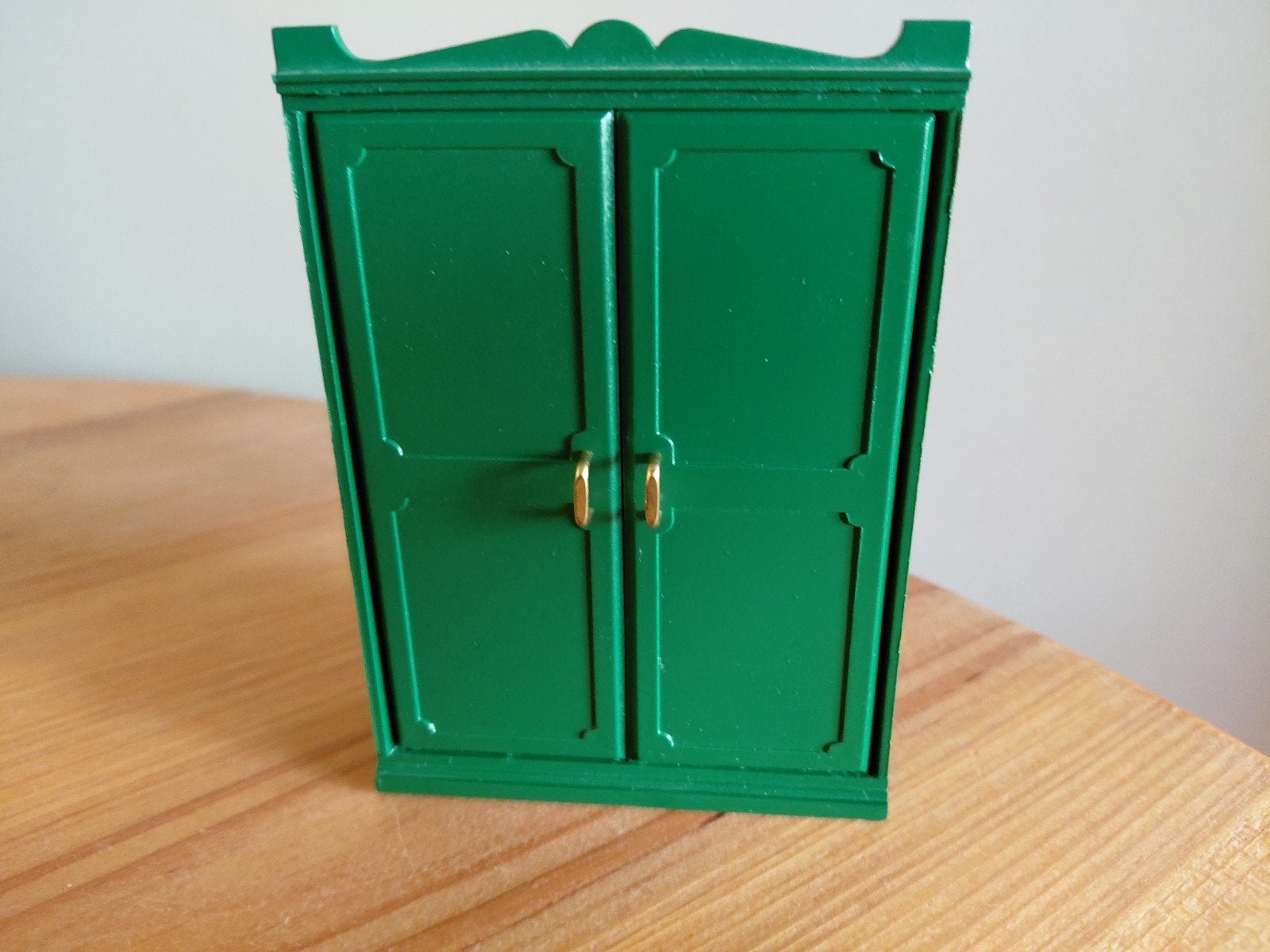 Sylvanian Families vintage groene kast/hangertjes/1987, Ophalen of Verzenden, Zo goed als nieuw, Poppenhuis