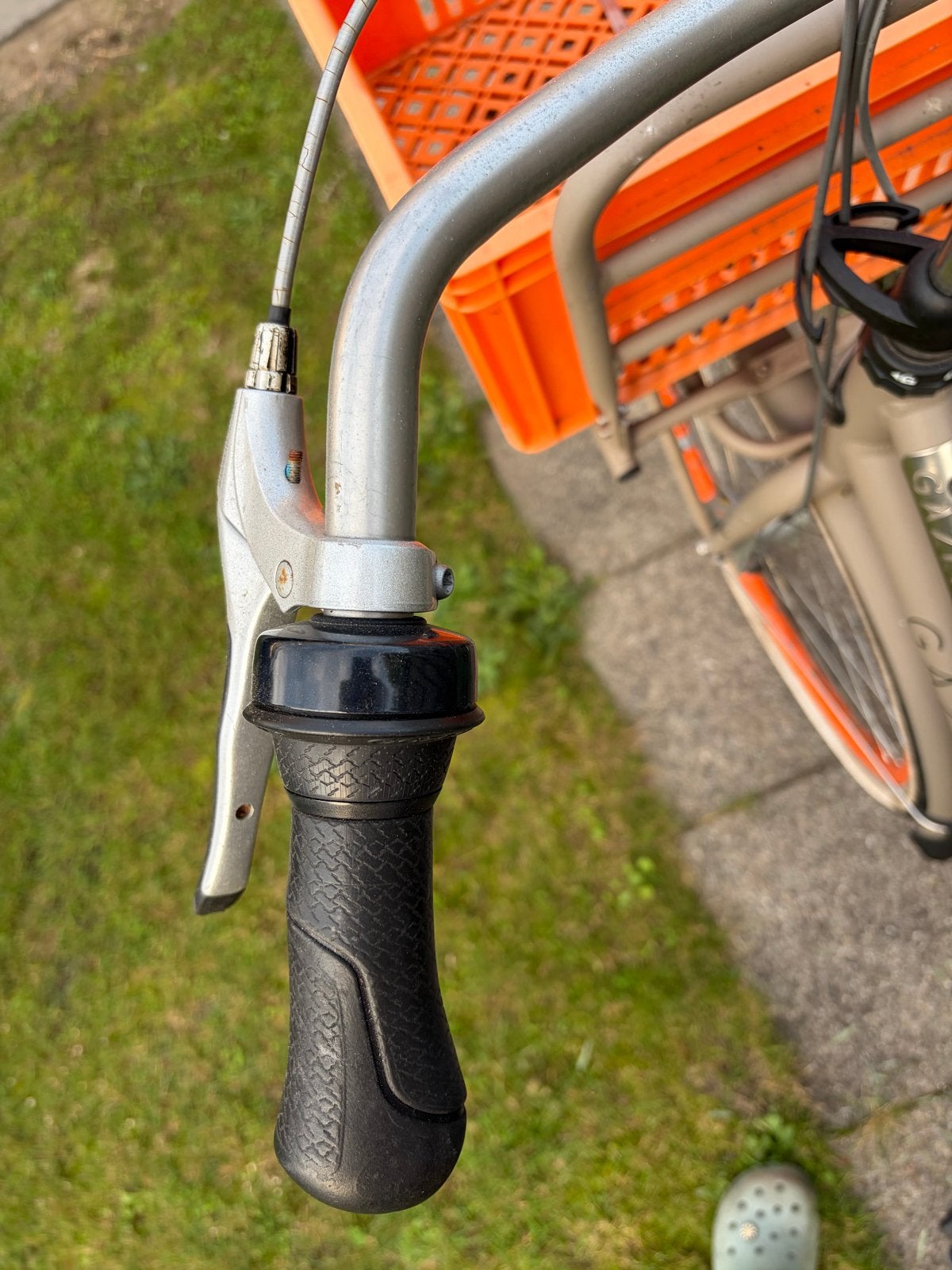 Foto 7 van Gazelle Heavy Duty NL T7 frame54 2017 fiets met krat en slot