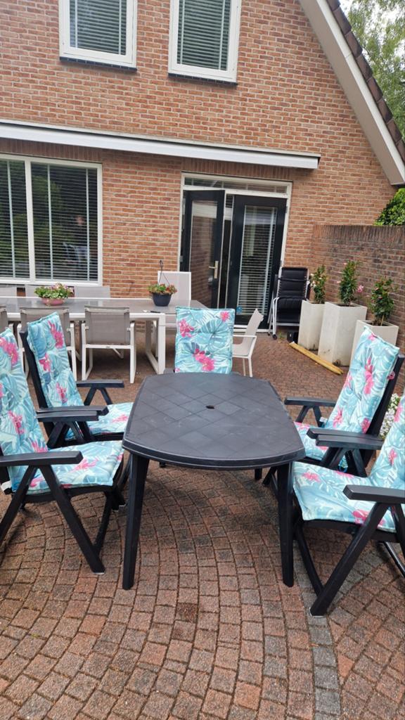 Kunstof tuinset met 5 stoelen en tafel van Jardin, 5 zitplaatsen, Kunststof, Gebruikt, Eettafel