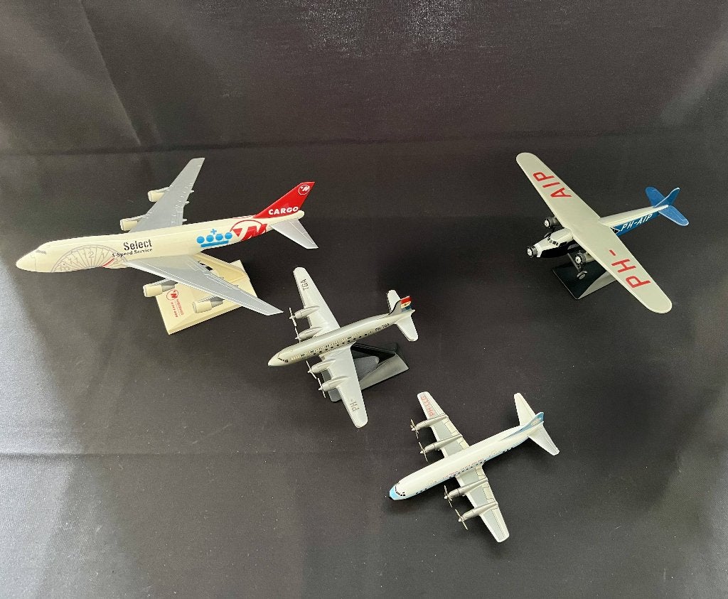 Opruiming te koop diverse KLM vliegtuig modellen., Ophalen of Verzenden, Gebruikt, Schaalmodel