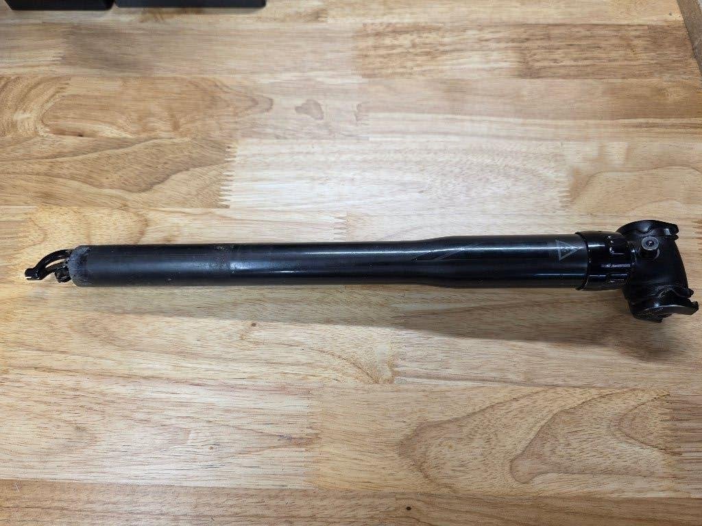 Specialized command post carbon 27,2mm, Ophalen, Gebruikt