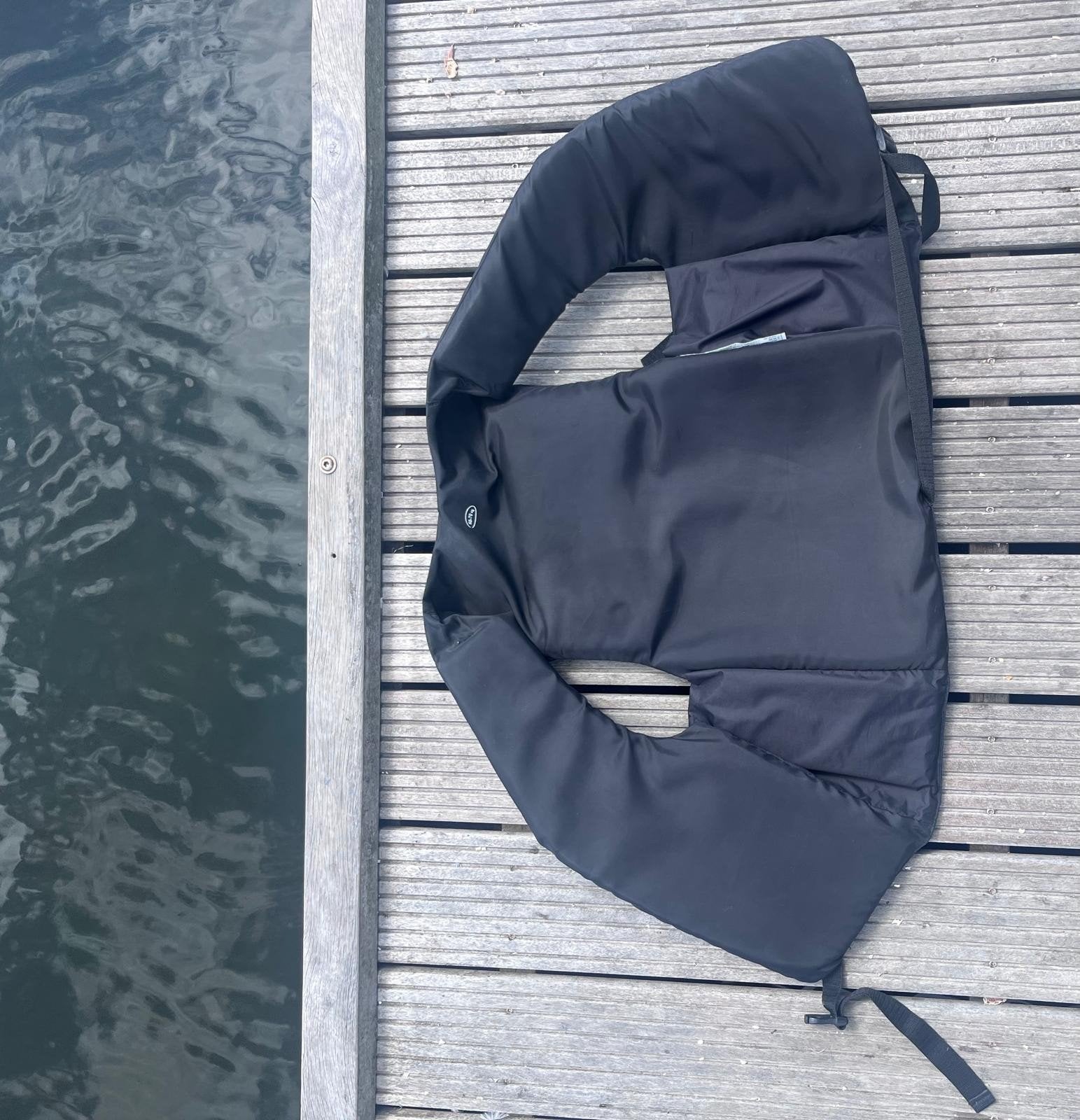 BESTO reddingsvest 60-70 kg, Watersport en Boten, Ophalen of Verzenden