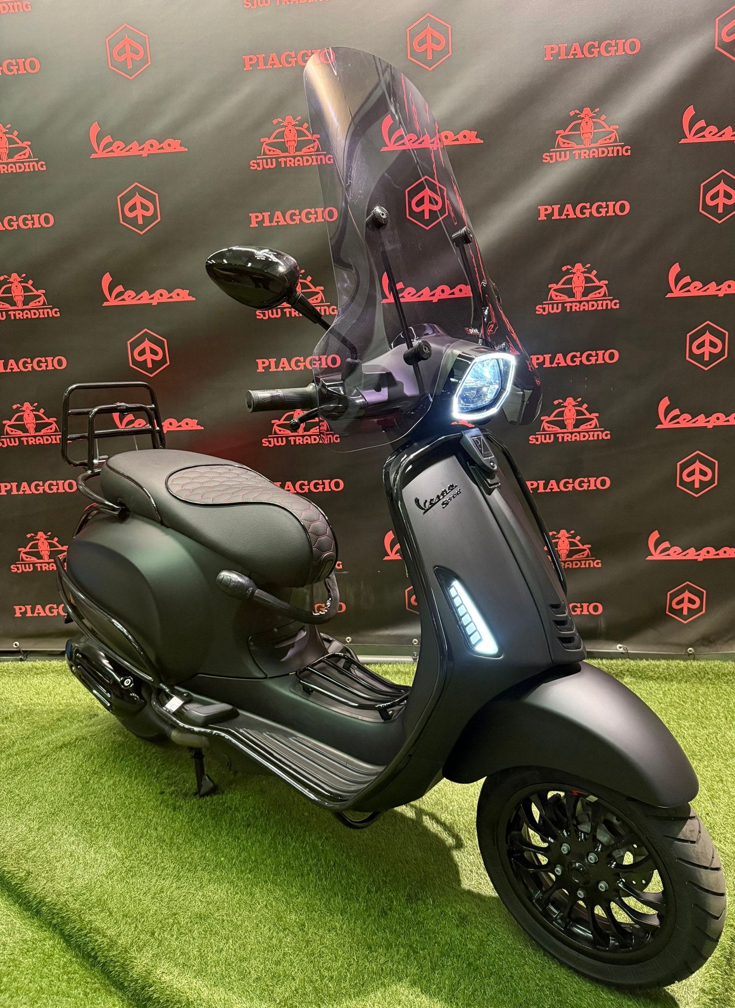 Vespa Sprint 2024 Brom! Mat Zwart / RS Zadel / Garantie!, -, Maximaal 45 km/u, -, Ophalen of Verzenden
