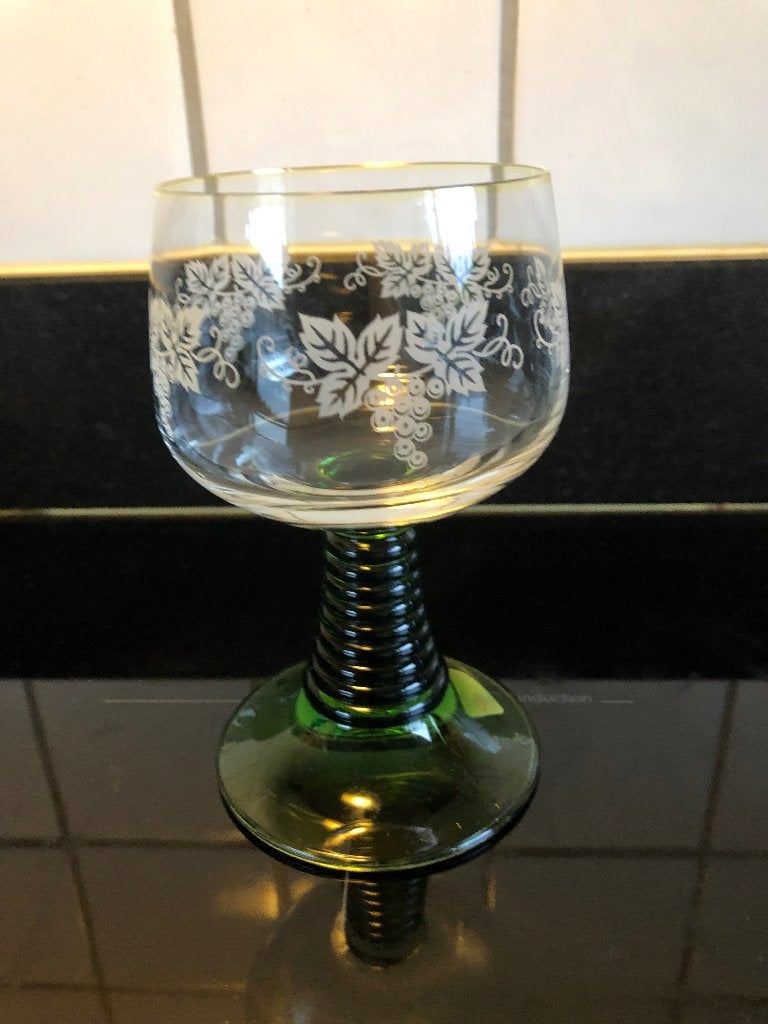 moezel/wijnglas, Ophalen