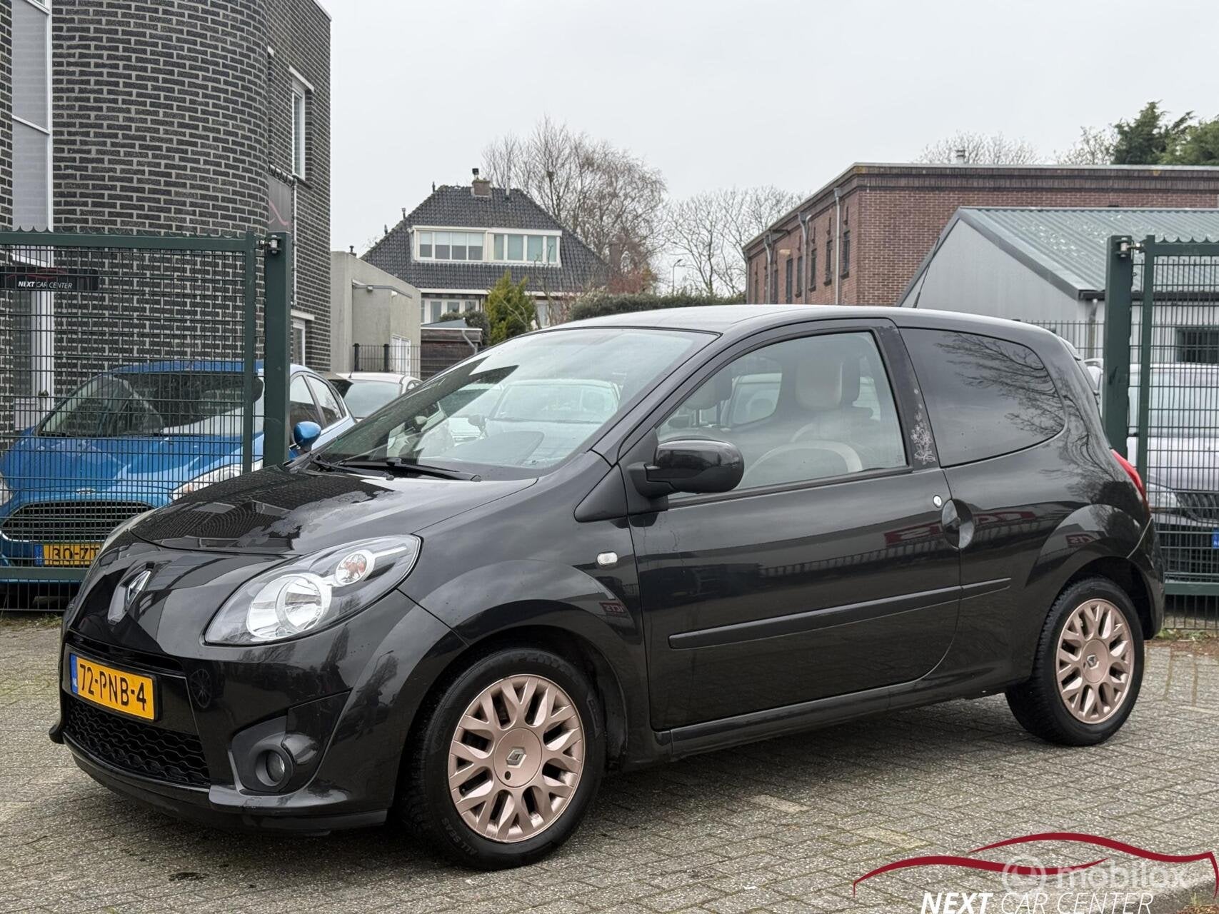 Renault Twingo 1.2-16V Miss Sixty, Twingo, Gebruikt, Zwart, 4 cilinders