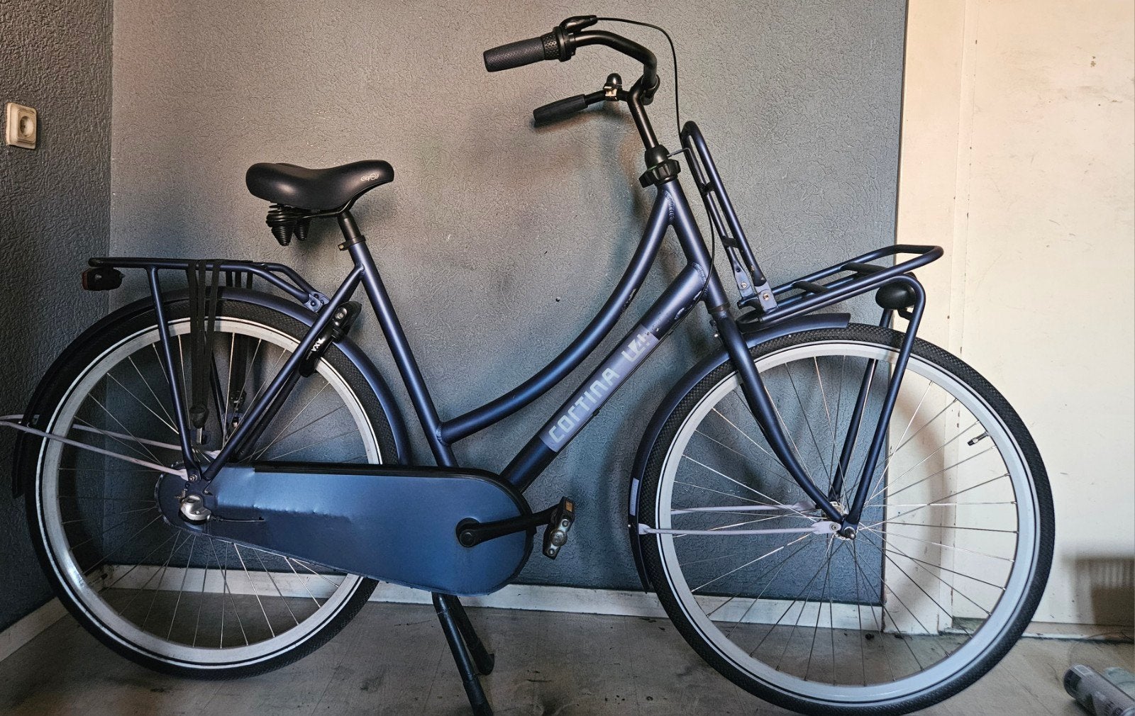 Cortina U4 Transport dames 'Polish Blue Matt' 3 versnelling, Terugtraprem, Versnellingen, 56 cm of meer, Zo goed als nieuw