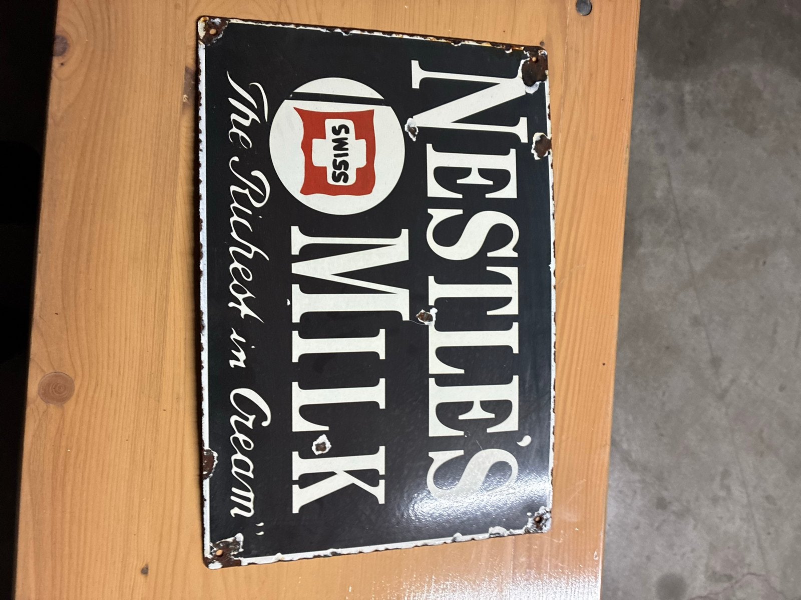 Vintage Nestlé's Swiss Milk Emaille Reclamebord, Ophalen of Verzenden