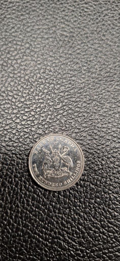 2#      Uganda 200 shilling 2019, Postzegels en Munten, Munten | Afrika, Ophalen of Verzenden, Overige landen