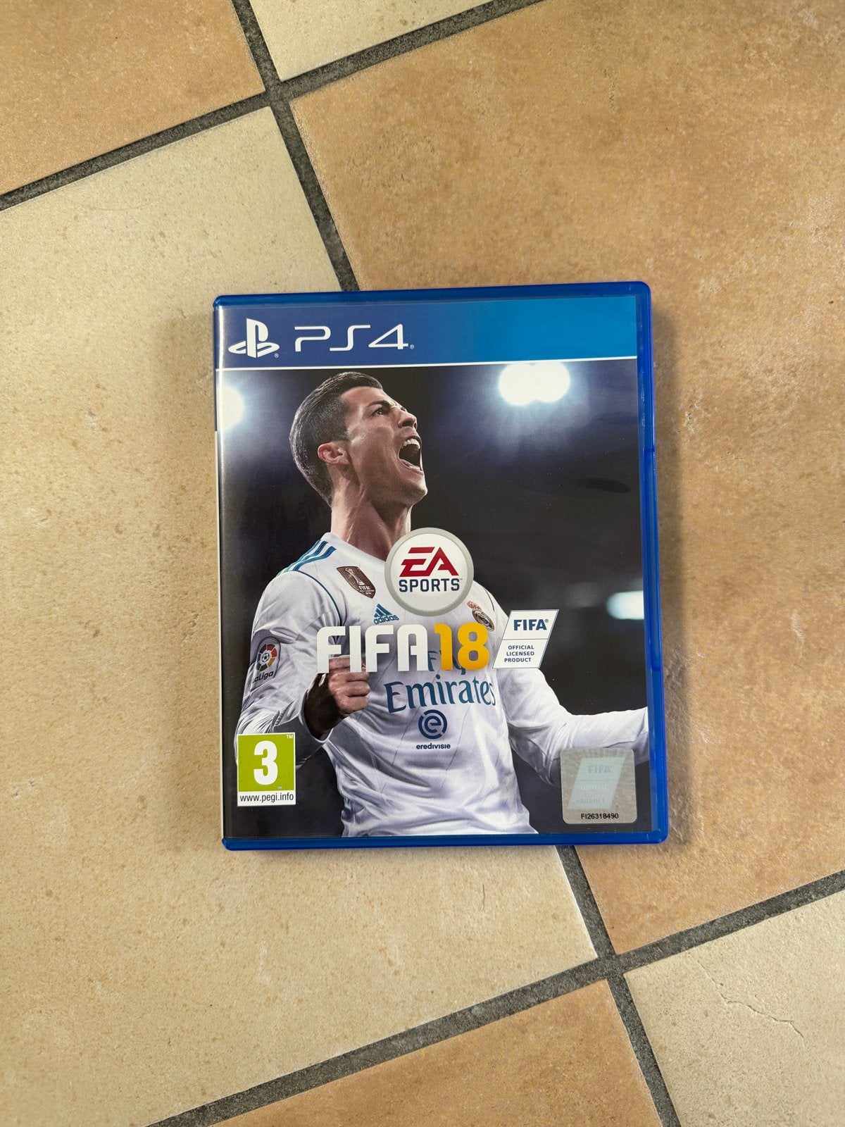 FIFA 18 PS4, Ophalen, Eén computer, Zo goed als nieuw, Sport