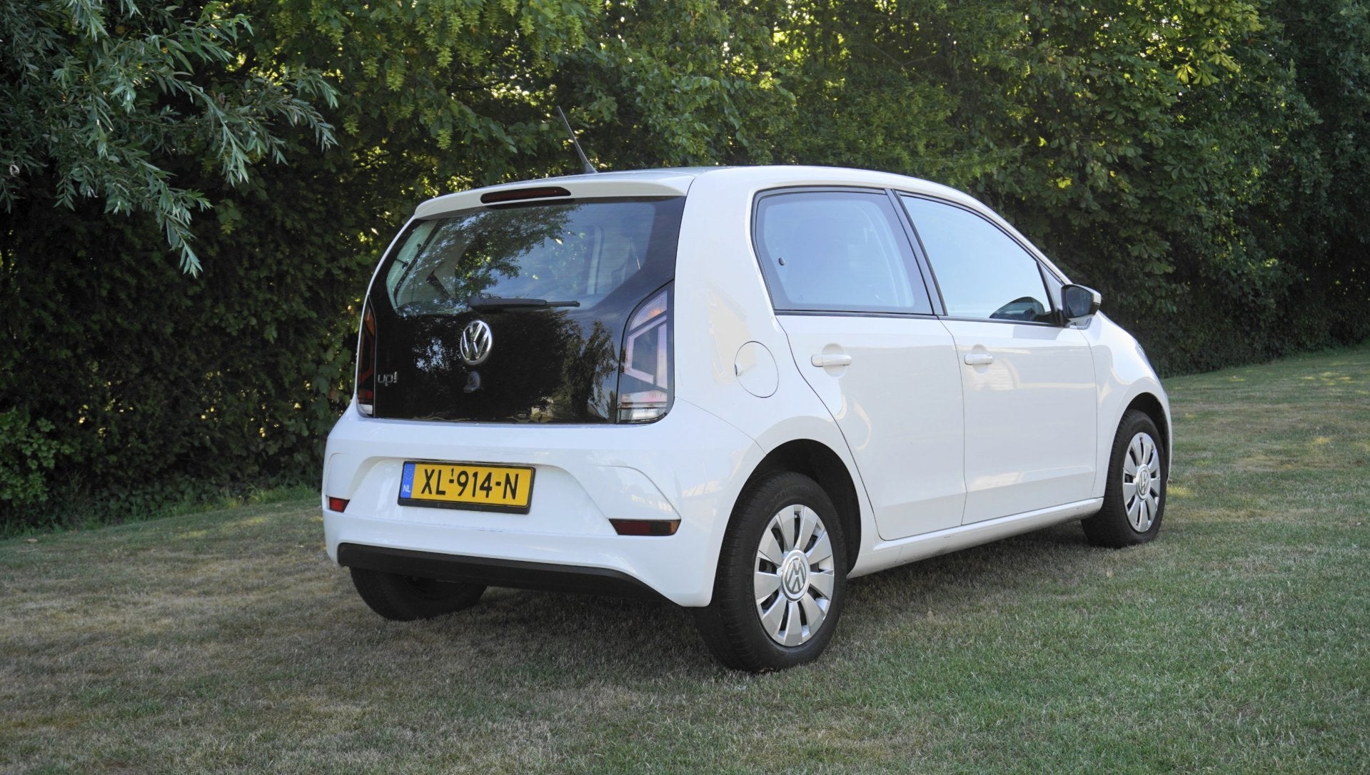 Volkswagen Up! 1.0 BMT move up! 5 drs Airco blue tooth, Voorwielaandrijving, Stof, Gebruikt, Wit