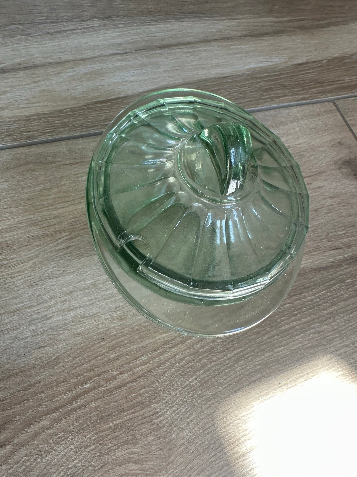Vintage Groen Glazen Suikerpotje met Deksel, Antiek en Kunst, Antiek | Glas en Kristal, Ophalen of Verzenden