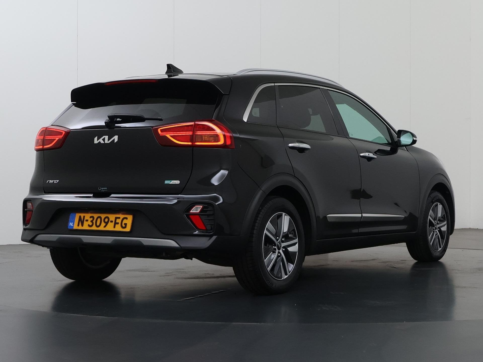 Foto 2 van Kia Niro 1.6 GDi PHEV DynamicPlusLine | SOH 92% | Trekhaak |