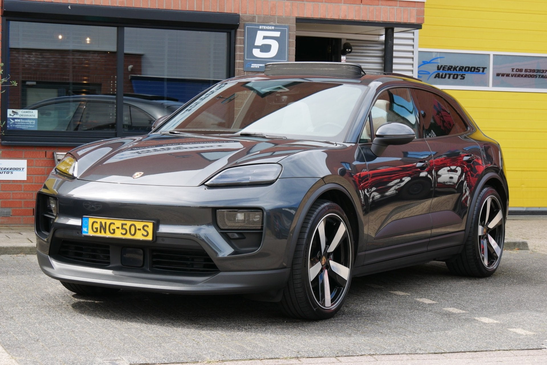 Porsche Macan 4 100 kWh pano. adaptief onderstel. trekhaak b, Auto's, Automaat, Dealer onderhouden, Gebruikt, 612 km