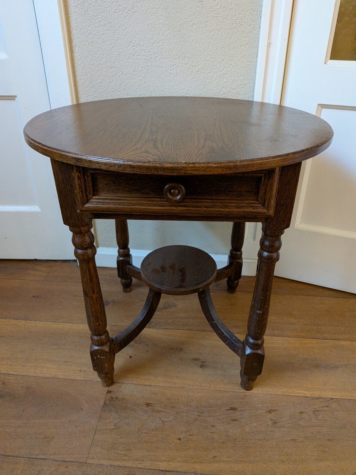 Klassieke ronde bijzettafel / plantentafel met lade (Ø 60 cm, Antiek en Kunst, Antiek | Meubels | Tafels, Ophalen