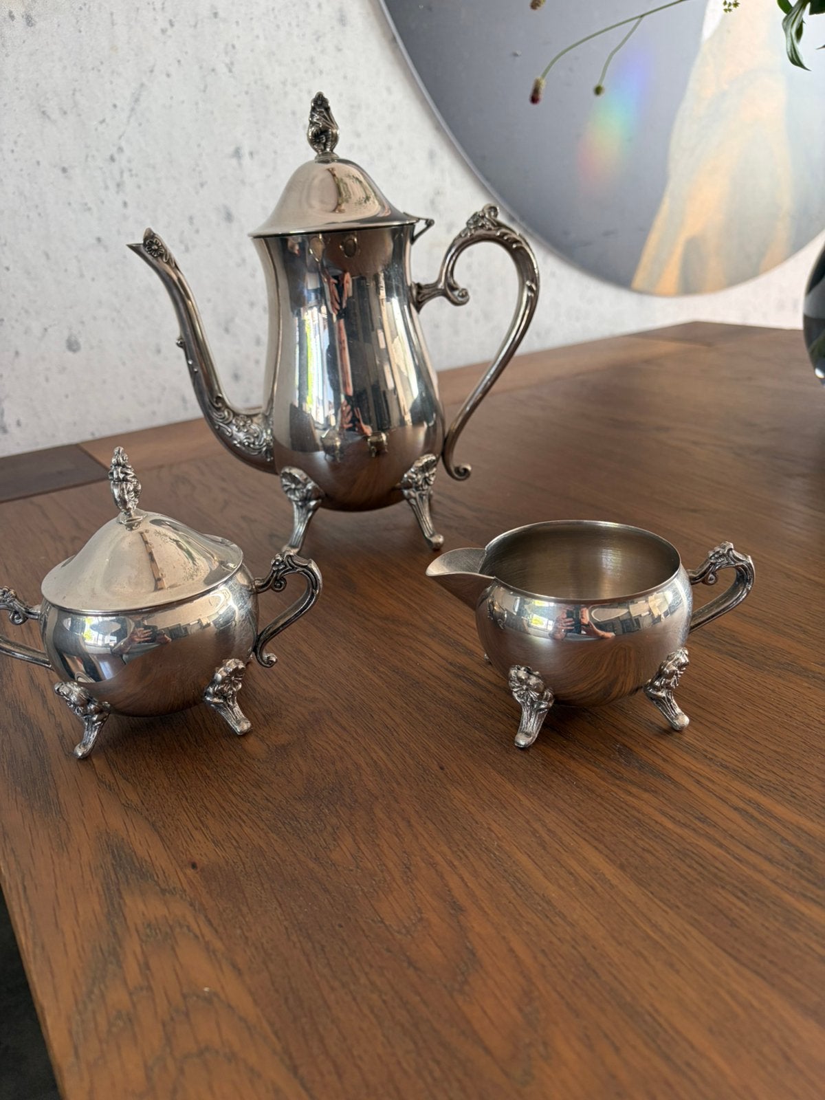 Sierlijke Verzilverde Set: Koffiepot, Suikerpot en Melkkan, Antiek en Kunst, Ophalen, Zilver