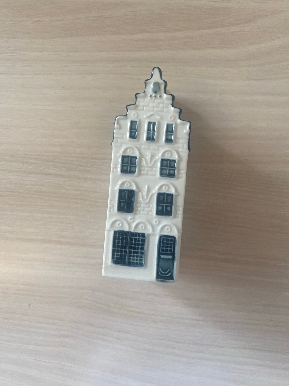 KLM huisje 32 Bols Amsterdam 1575, Ophalen of Verzenden, Zo goed als nieuw, 21 t/m 40, Gevuld
