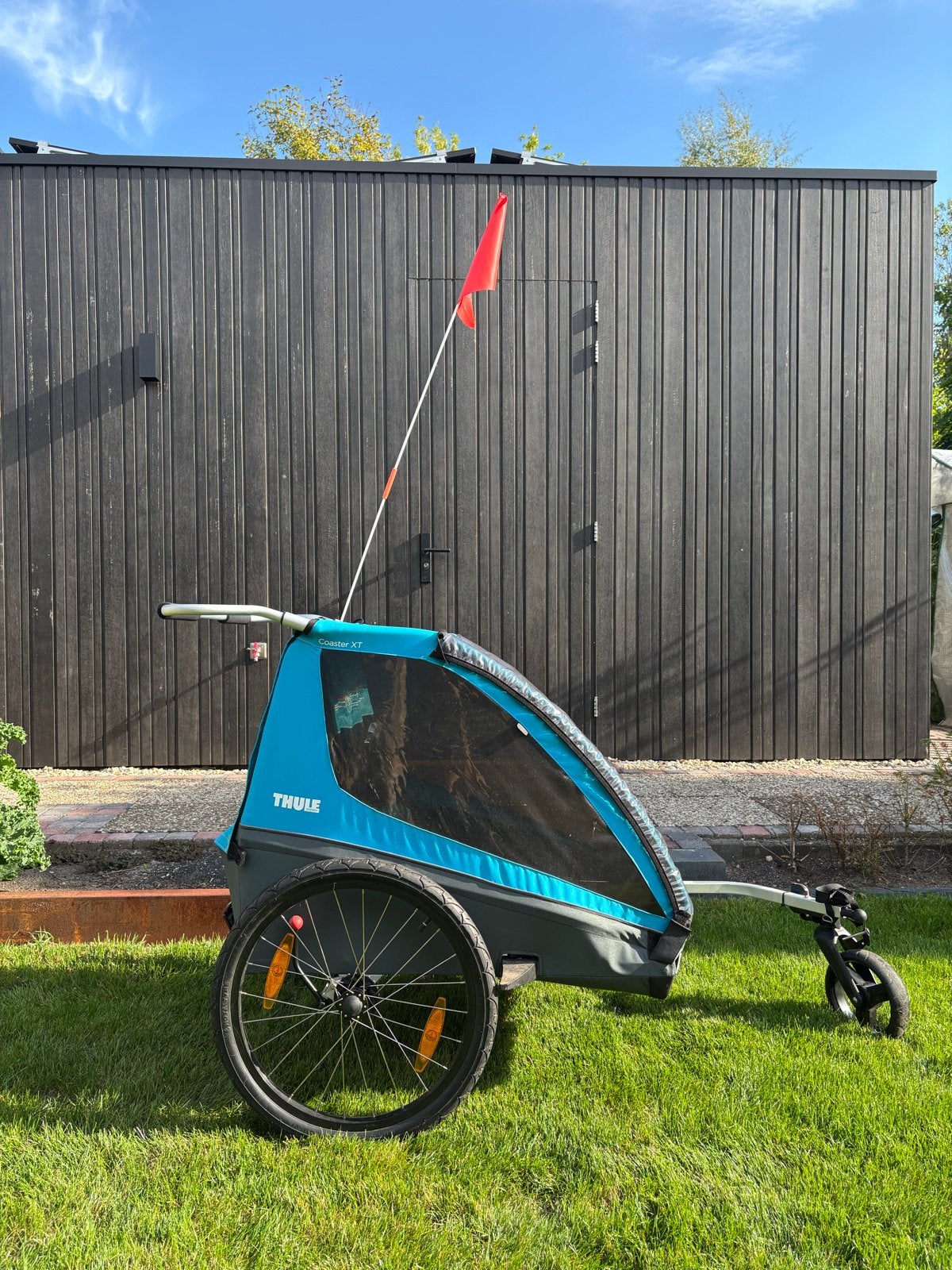 Thule Coaster XT Fietskar - met Melia babyschaal, Fietsen en Brommers, Fietsaccessoires | Aanhangers en Karren, Ophalen, Gebruikt