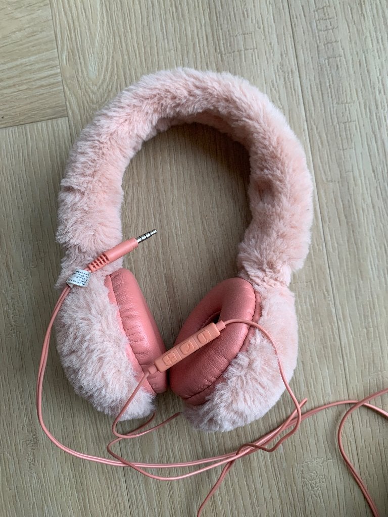 Roze koptelefoon met vacht