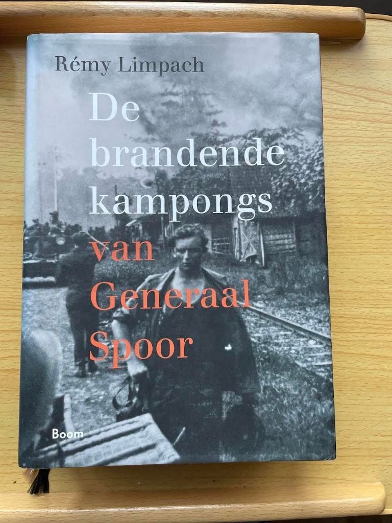 De brandende kampongs van Generaal Spoor, Verzenden, Zo goed als nieuw, Rémy Limpach