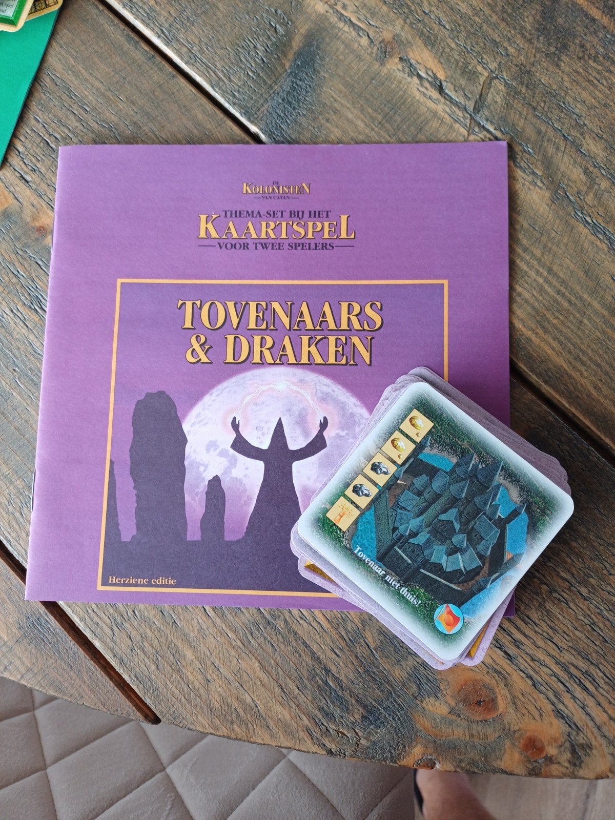 Kolonisten van Catan Kaartspel: Tovenaars & Draken, Een of twee spelers, Ophalen of Verzenden, Gebruikt, 999 Games