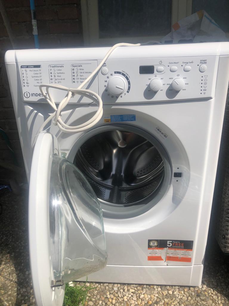 Indesit Wasmachine 7kg - Perfect voor kleine huishoudens, Ophalen, 6 tot 8 kg, Voorlader, Kort programma