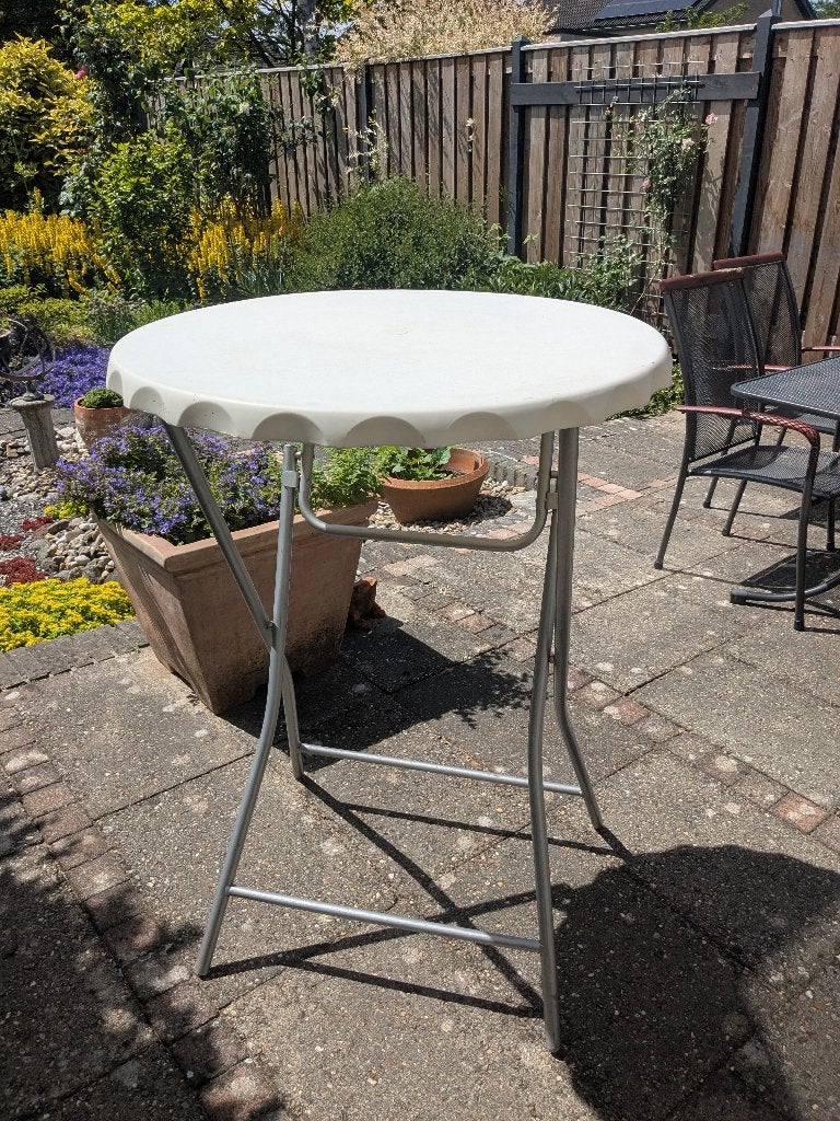 Statafel, Ophalen, Gebruikt, Rond, Plastic