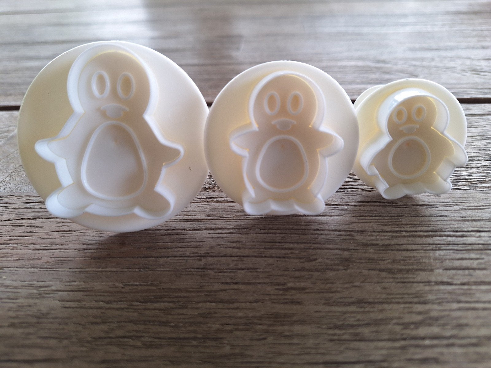 Nieuwe marsepein/koekjesuitstekers Pinguïns, Ophalen of Verzenden, Nieuw, Taarten, Bakvorm