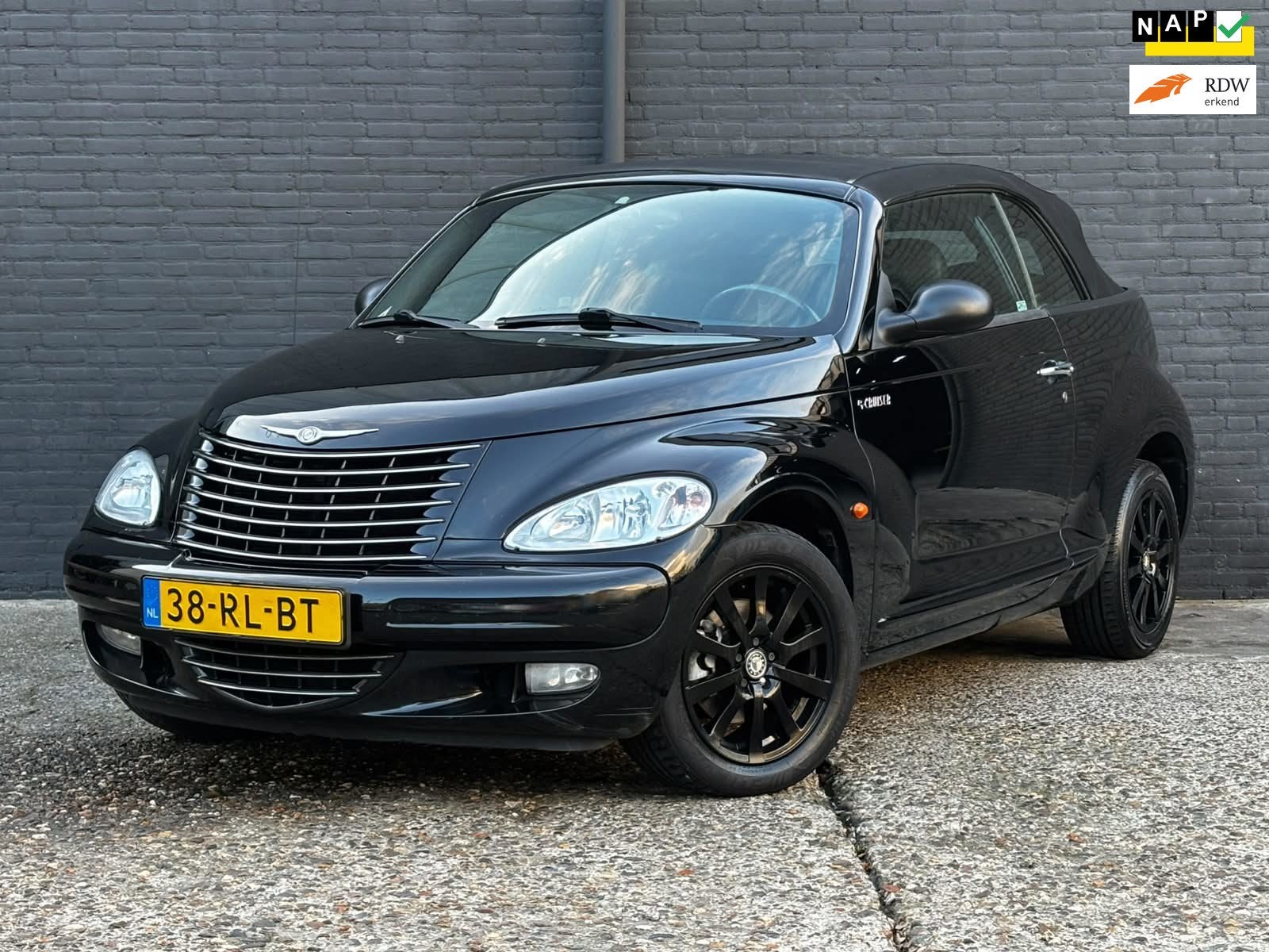 Chrysler PT Cruiser Cabrio 2.4i Limited ELEK RAMEN|161541KM|, Auto's, 450 kg, Gebruikt, Zwart, Cabriolet