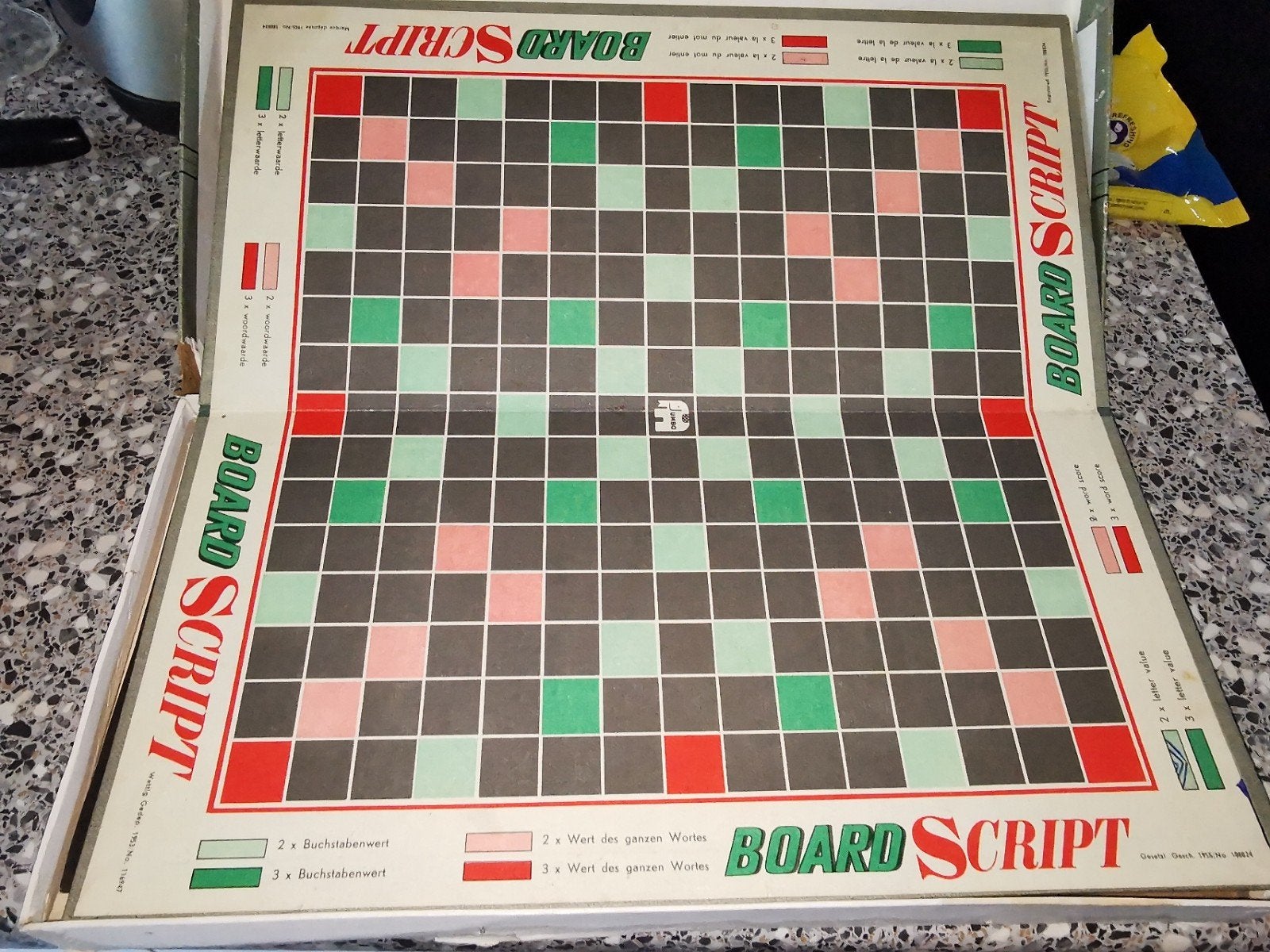 Board Script Bordspel - Klassiek Woordspel, Hobby en Vrije tijd, Ophalen