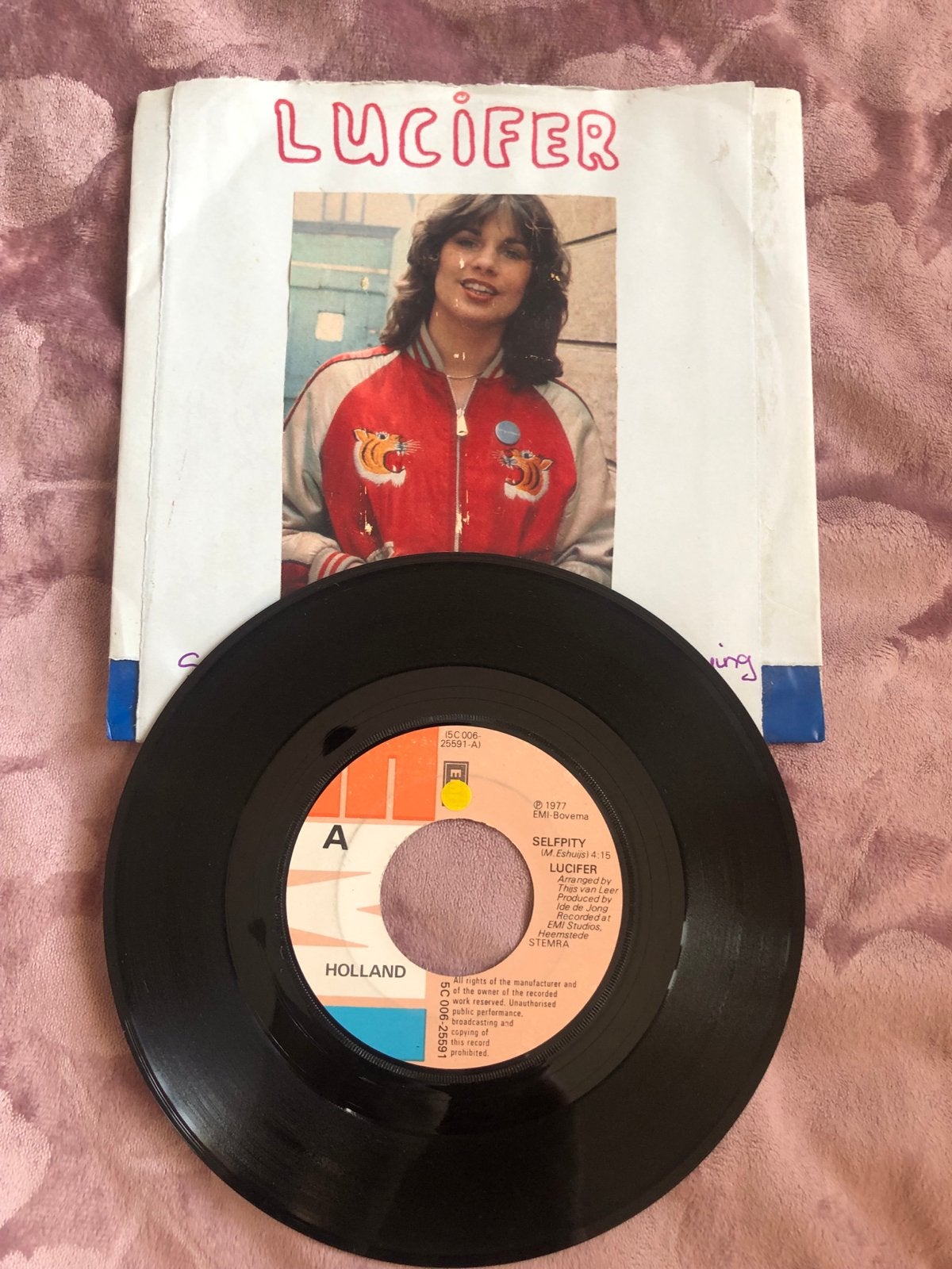Lucifer - Selfpity / Playing and Playing (Vinyl Single), Gebruikt, 7 inch, Ophalen of Verzenden, Pop