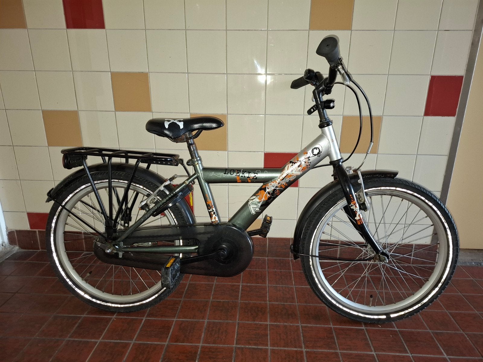 Als nieuw Loeki kinderfiets 20 inch, Ophalen, Zo goed als nieuw, 20 inch