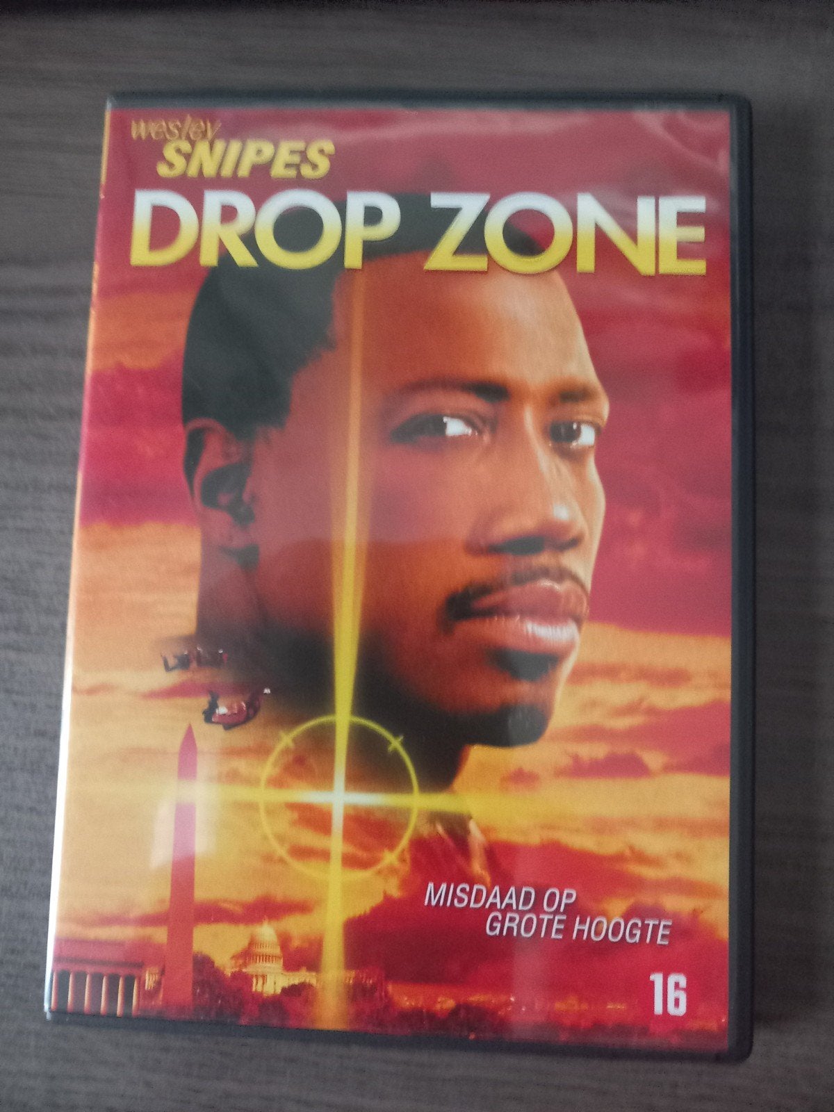Drop Zone DVD - Actiethriller met Wesley Snipes, Vanaf 16 jaar, Ophalen of Verzenden, Gebruikt, Actiethriller