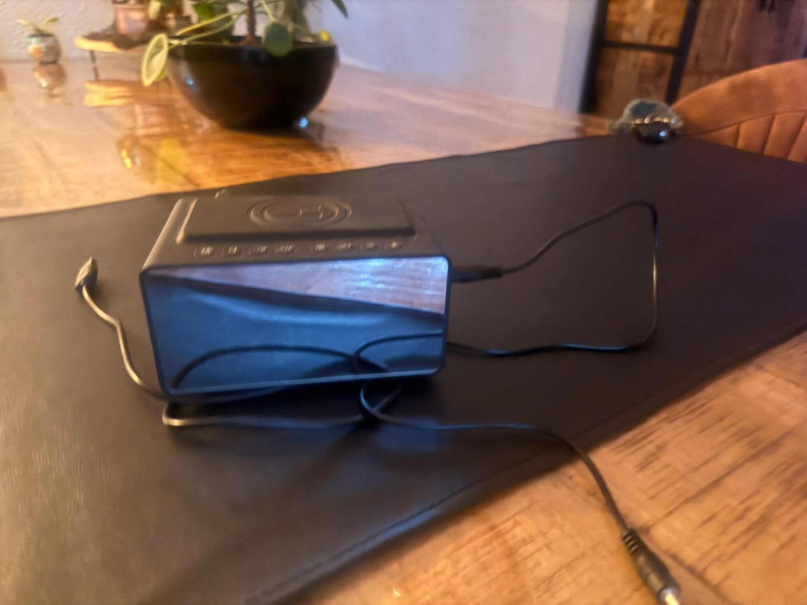 wekker radio met bluetooth, Ophalen of Verzenden, Zo goed als nieuw