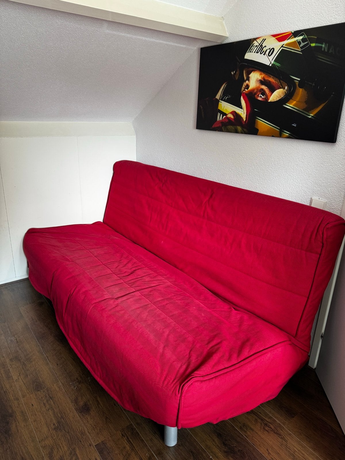 Rode slaapbank - Comfortabel en ruimtebesparend, Ophalen, Gebruikt, Tweepersoons, 140 cm