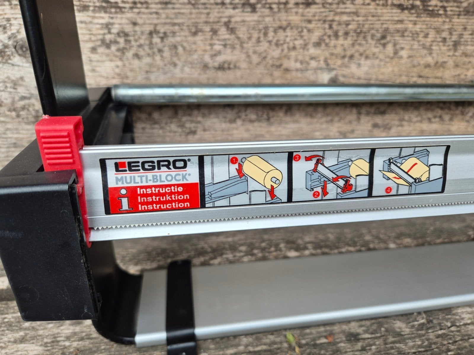 Legro dubbele inpakpapierhouder met afsnijder, Ophalen, Gebruikt