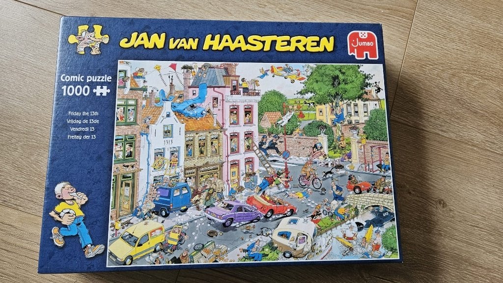 Jan van Haasteren - Vrijdag de 13e (1000 stukjes), Ophalen of Verzenden, 500 t/m 1500 stukjes, Zo goed als nieuw, Legpuzzel