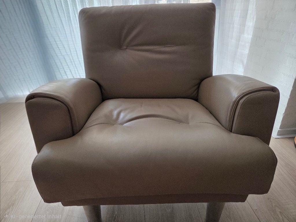 Leolux leren fauteuil, Huis en Inrichting, Fauteuils, Ophalen, Gebruikt, Modern en tijdloos design met een comfortabele uitstraling
