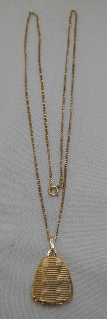 K&L goudkleurige ketting met medallion hanger nr.931, Verzenden, Zo goed als nieuw, Goud, Overige materialen