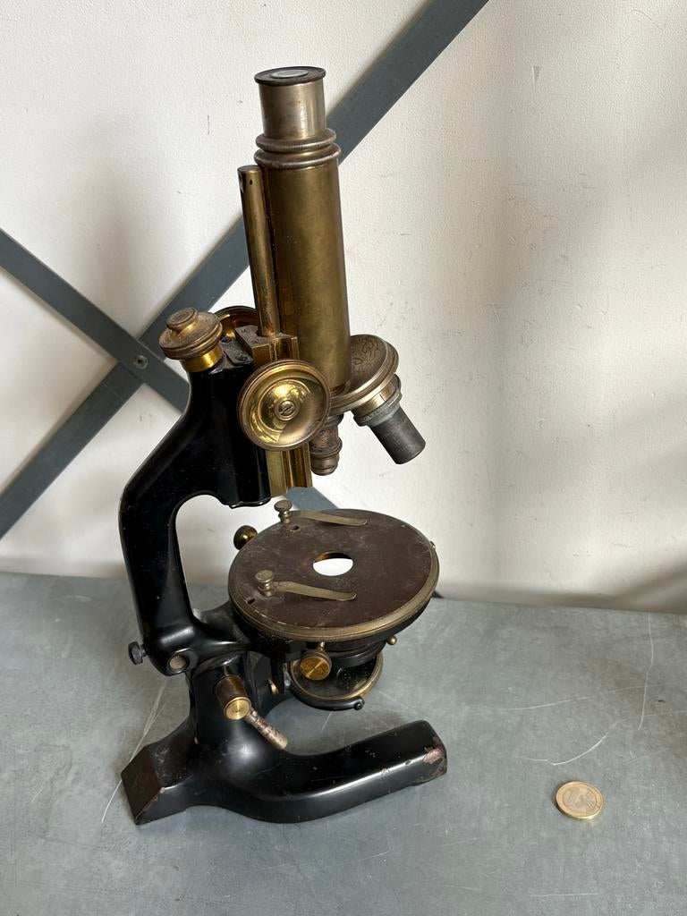 Mooie Vintage Microscoop - Gemerkt - C Reigert, Audio, Tv en Foto, Optische apparatuur | Microscopen, Ophalen, Gebruikt, Biologische microscoop