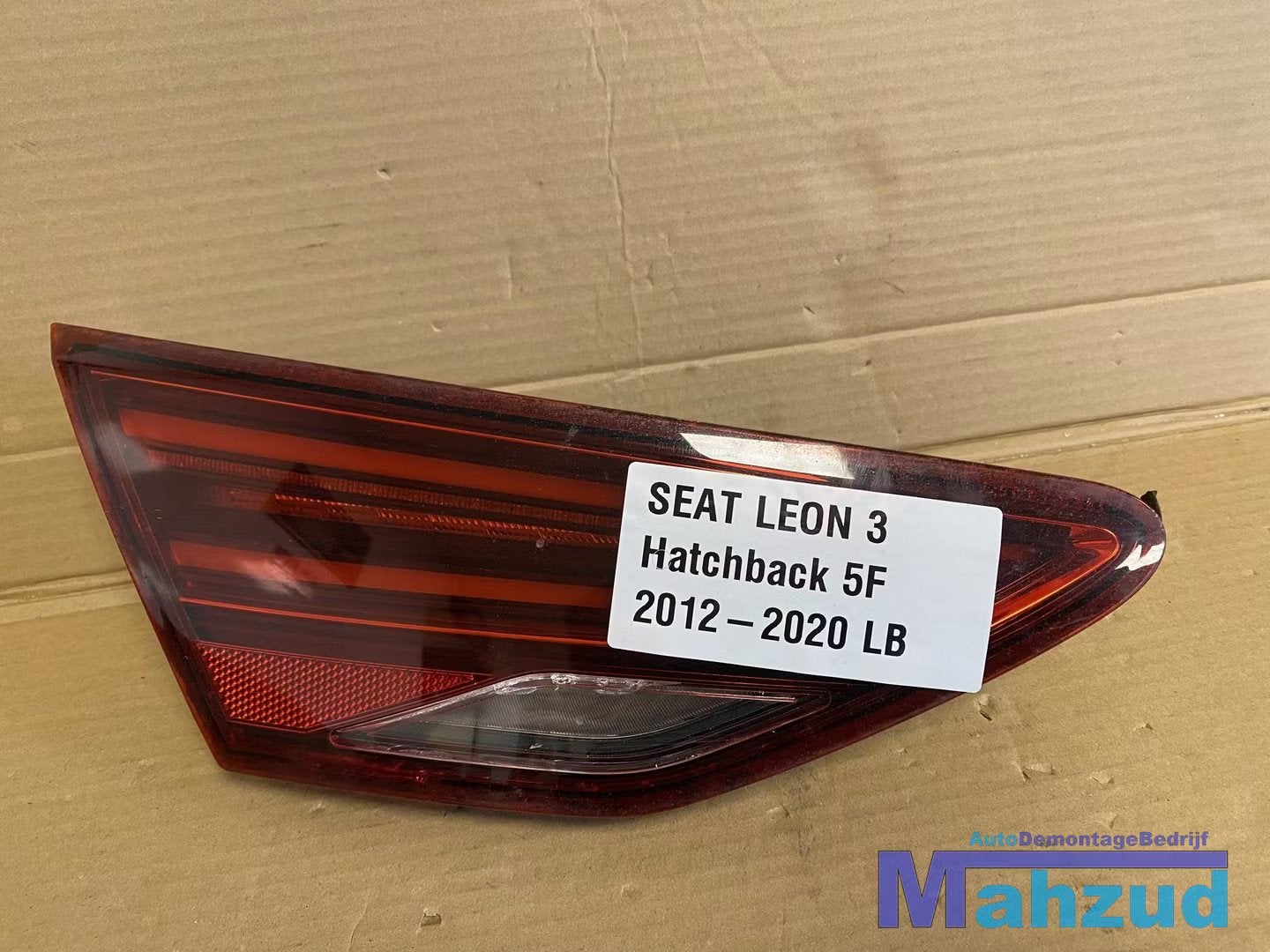 SEAT LOEN 3 5F Links binnen achterlicht led 2012-2020, Gebruikt, Autovia A-2, Km 585 585
08760  Martorell, ES, Ophalen of Verzenden